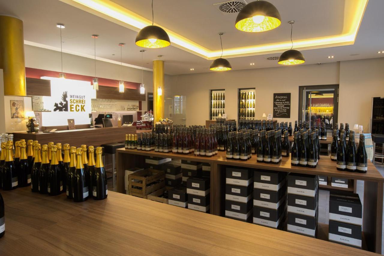 Weingut Schreieck Vinotel & Gutshaus Sankt Martin Buitenkant foto