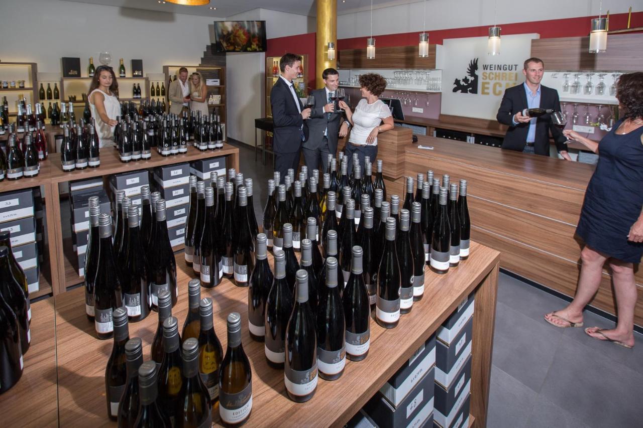Weingut Schreieck Vinotel & Gutshaus Sankt Martin Buitenkant foto